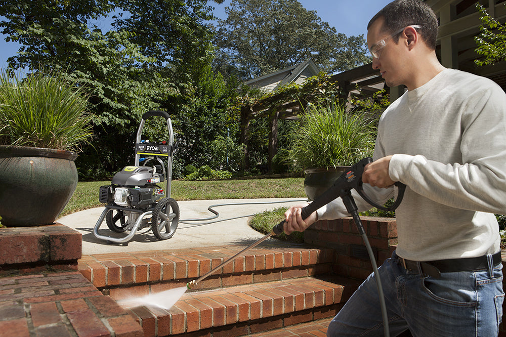 2700 PSI Pressure Washer