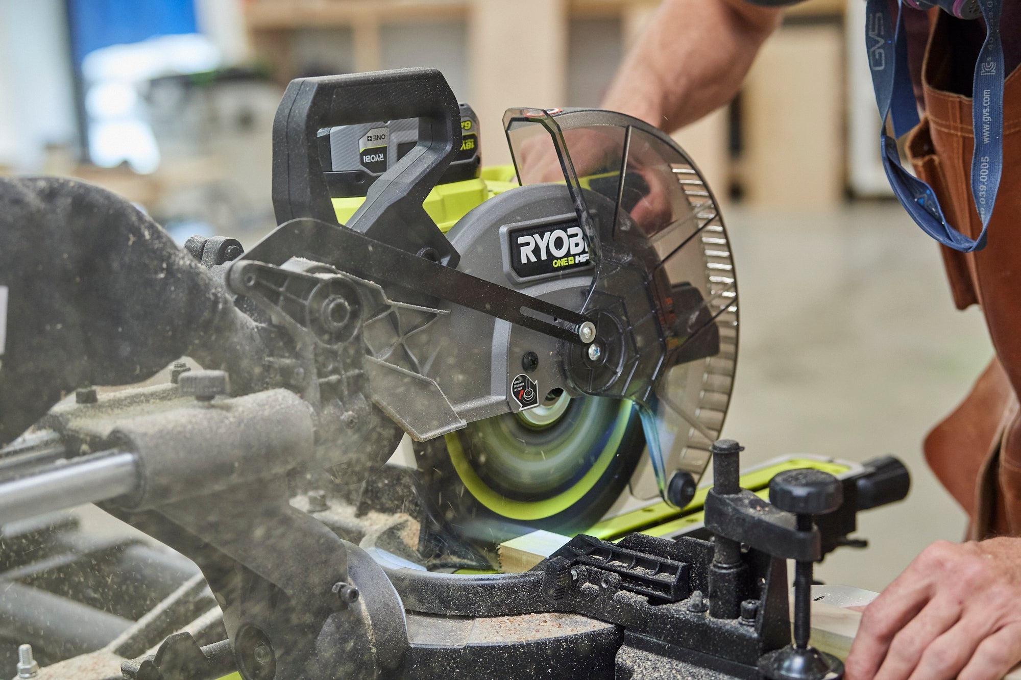 18V ONE+ HP Brushless 10" Sliding Compound Miter Saw