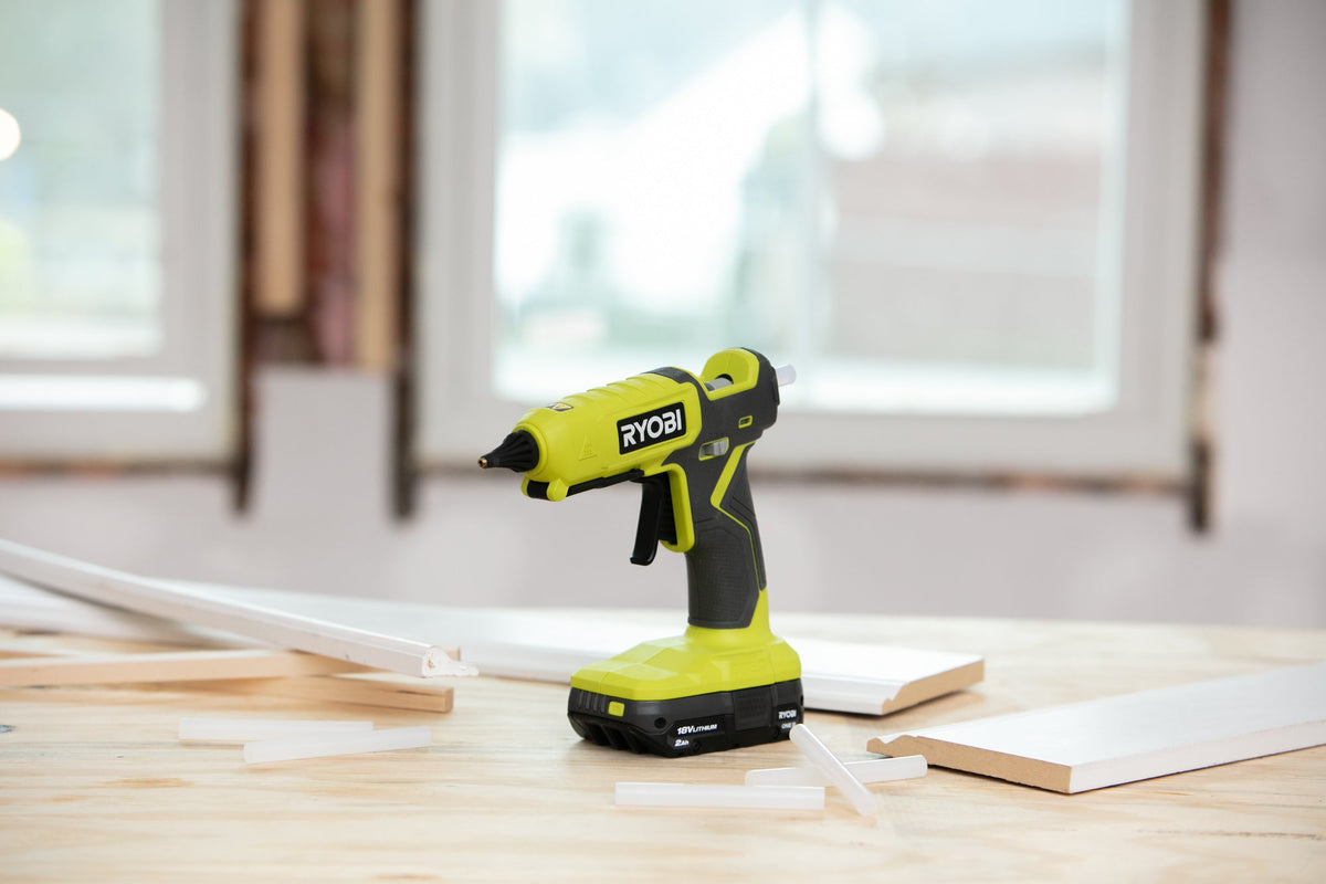 18V ONE+ Dual Temperature Glue Gun Kit