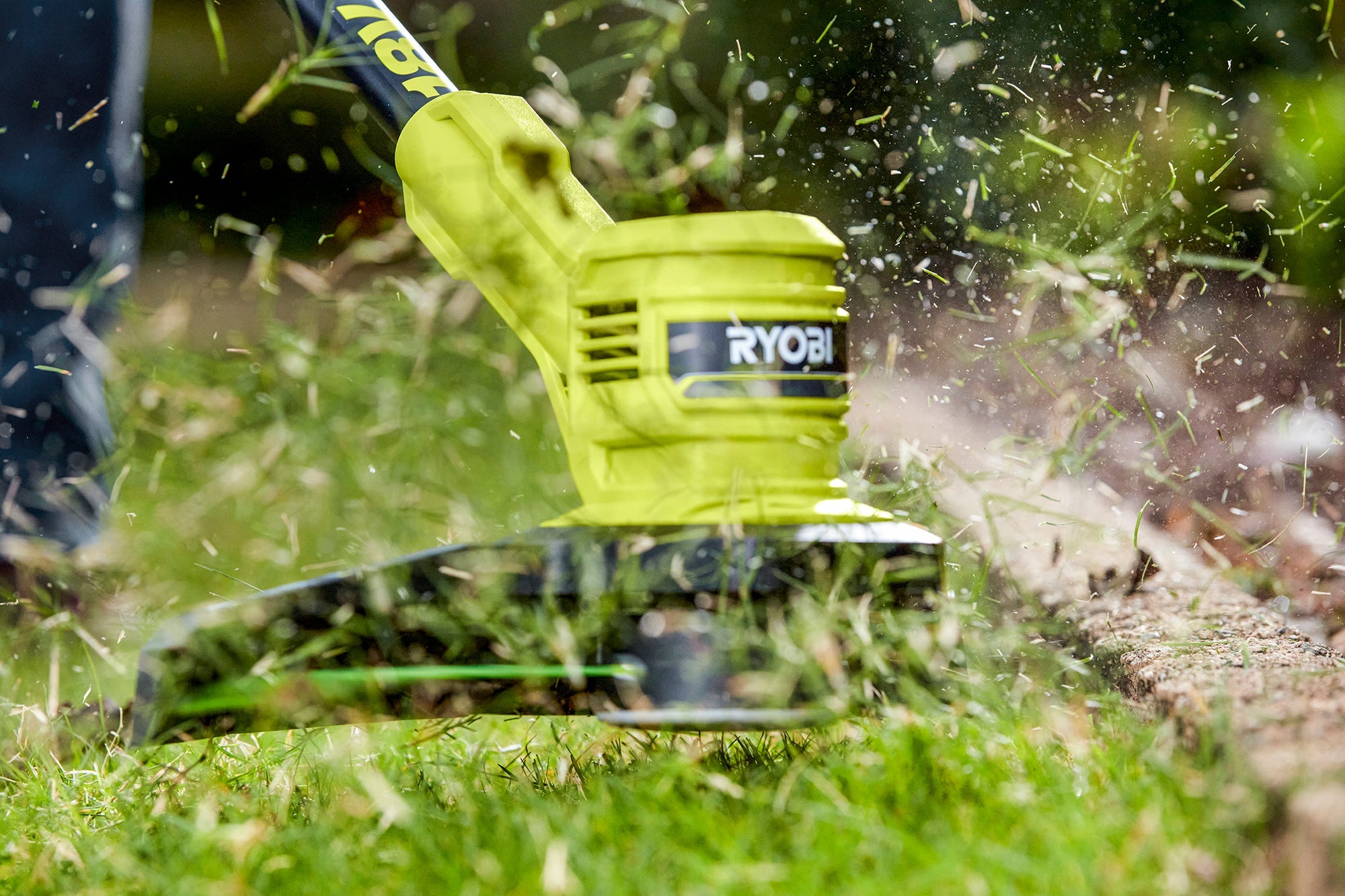 18V ONE+ HP Brushless String Trimmer/Edger Kit