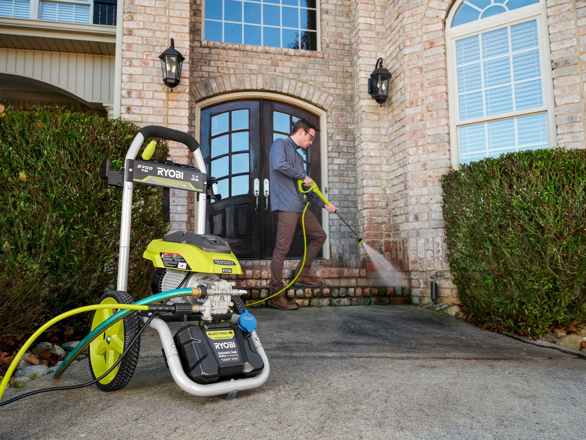 2700 PSI 1.1 GPM Brushless Electric Pressure Washer