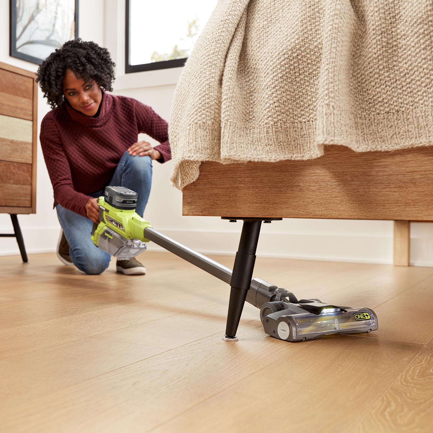 18V ONE+ Compact Stick Vacuum