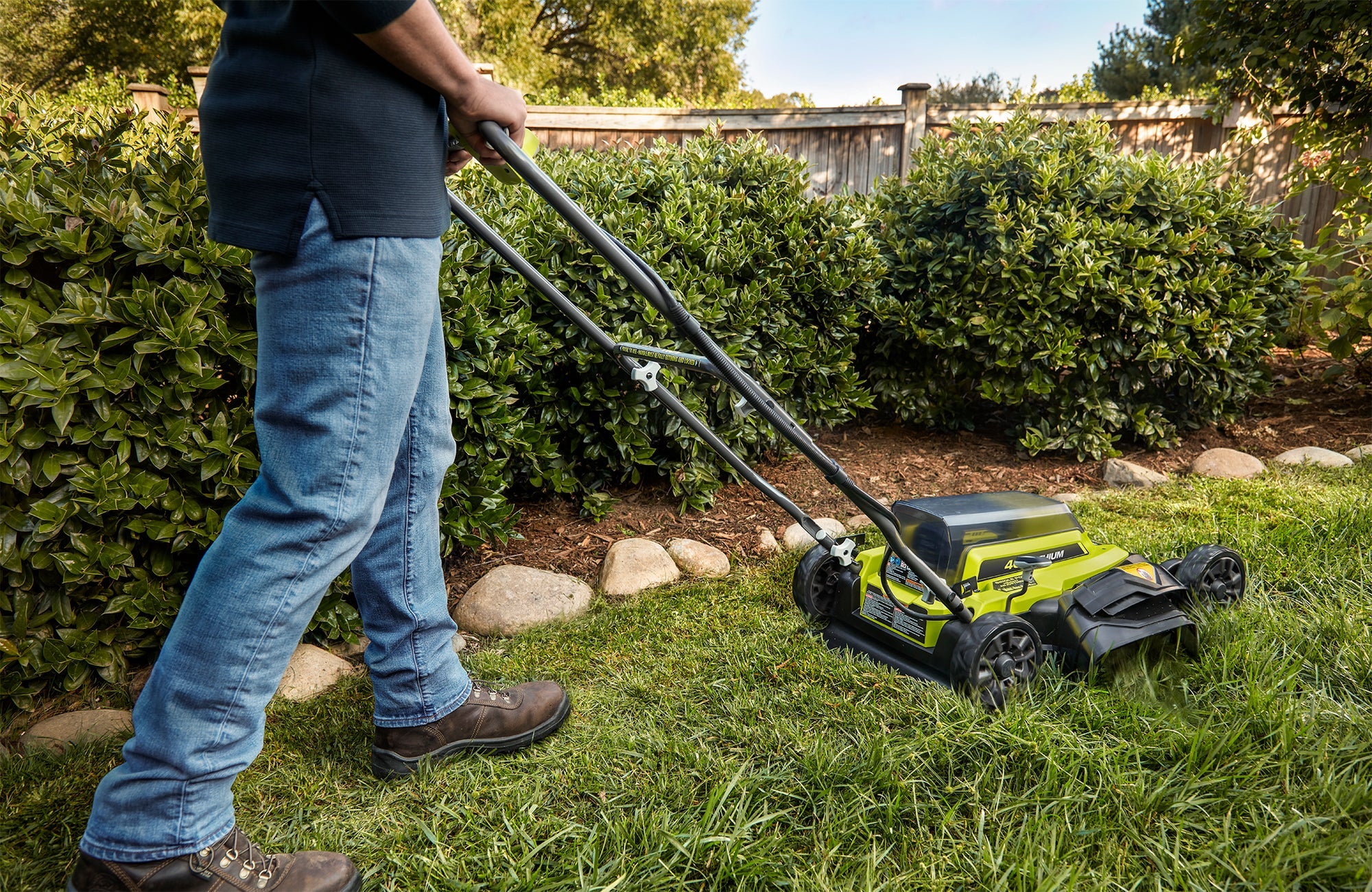 40V 18" Mulching & Side Discharge Mower