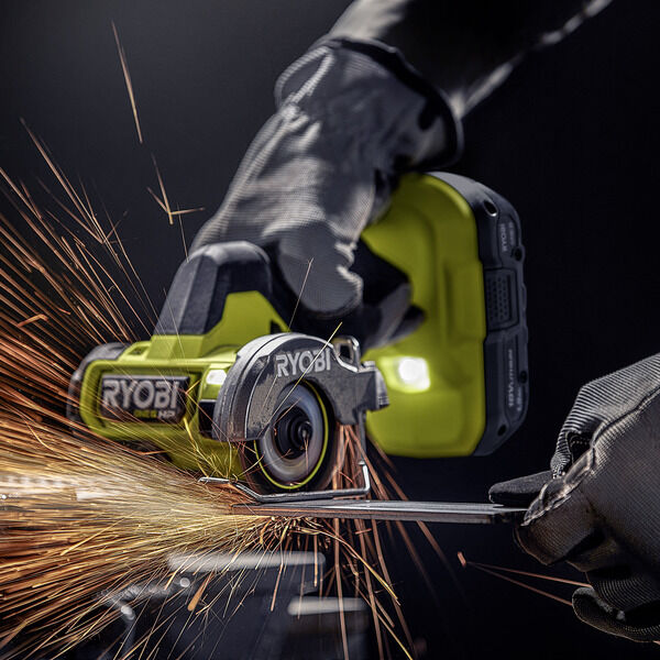 18V ONE+ HP Brushless Compact Cut-Off Tool Kit