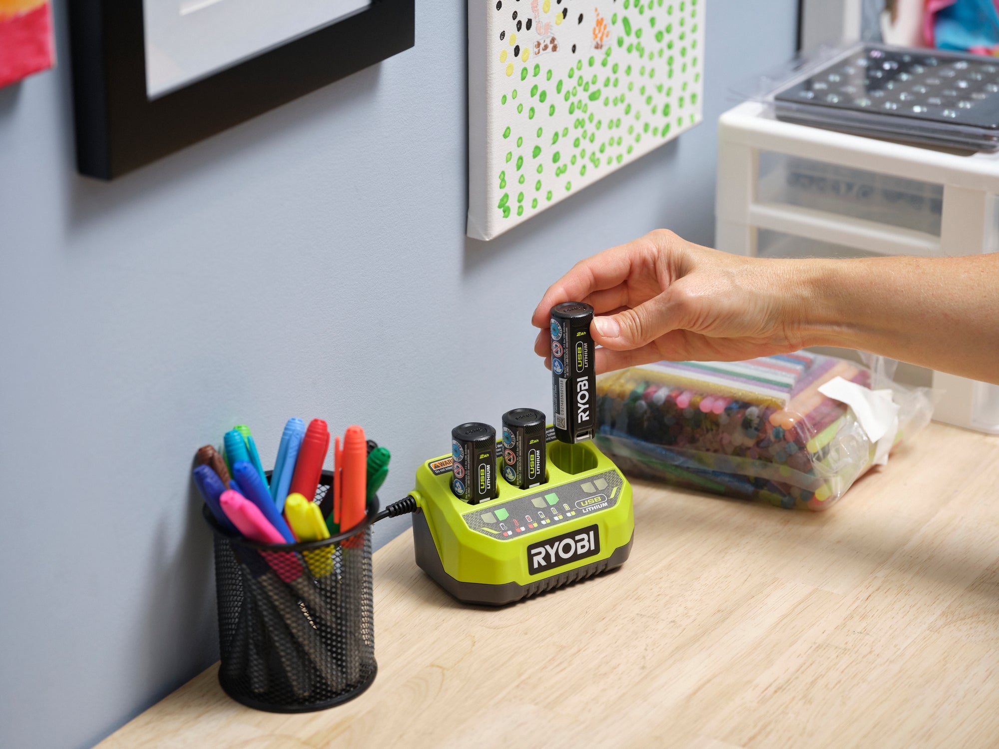 USB Lithium 3-Port Charger