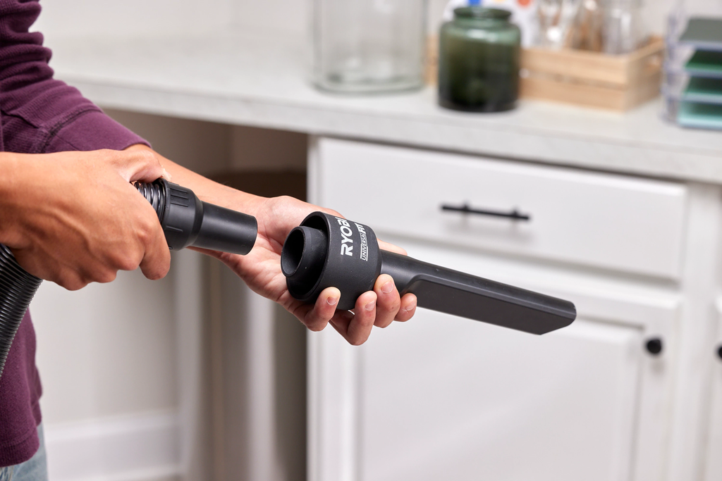 UNIVERSALFIT Wet/Dry Crevice Tool